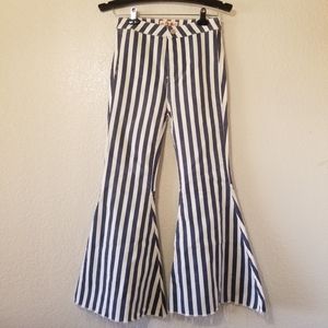 Free people We The Free float on flare size 26